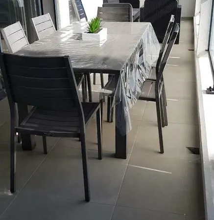 דירה Tardy
