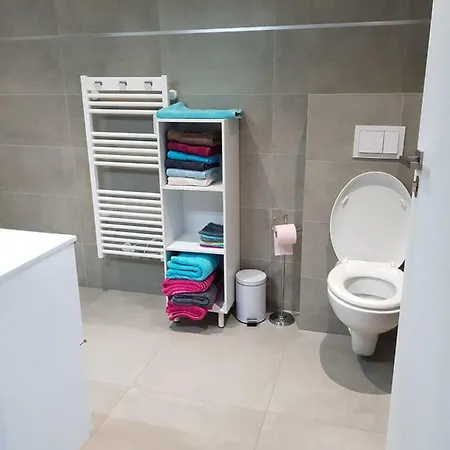 דירה Tardy